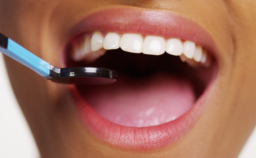 Kompleksowe leczenie stomatologiczne – znajdź ścieżkę do zdrowej i pięknego uśmiechów.